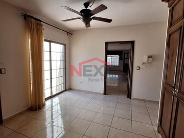 CASA DE 1 PISO EN VENTA AL NORTE