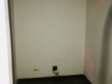 SE RENTA OFICINA/LOCAL EN COL. SAN BENITO
