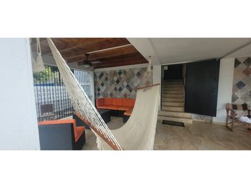 SE VENDE AMPLIA CASA EN NUEVA GORGONA  1150 M2 CON PISCINA Y TERRAZA