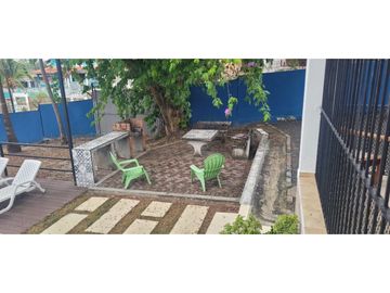 SE VENDE AMPLIA CASA EN NUEVA GORGONA  1150 M2 CON PISCINA Y TERRAZA