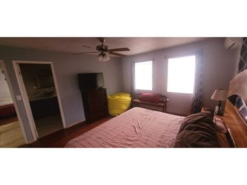 SE VENDE AMPLIA CASA EN NUEVA GORGONA  1150 M2 CON PISCINA Y TERRAZA