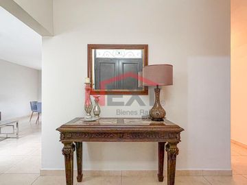 CASA EN RENTA EN REAL DE QUIROGA