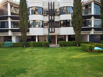 Departamento en Renta. Junto al Hospital Angeles.