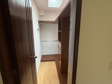 Departamento en Renta. Junto al Hospital Angeles.