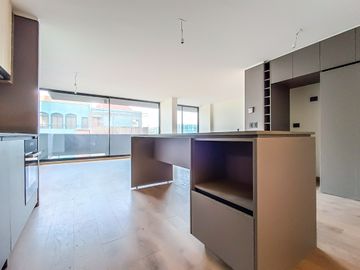 AMPLIO 1D2B CON TERRAZA EN PROVIDENCIA