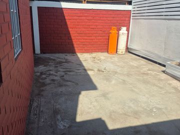 CASAS DEL TRIGAL OPORTUNIDAD AMPLIA 4 DORMITORIOS