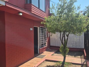 CASAS DEL TRIGAL OPORTUNIDAD AMPLIA 4 DORMITORIOS