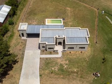 Venta Casa A Estrenar 4 ambientes La Asunción