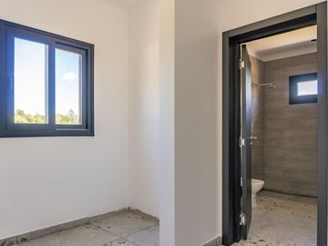 Venta Casa A Estrenar 4 ambientes La Asunción