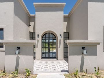 Venta Casa A Estrenar 4 ambientes La Asunción