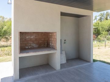 Venta Casa A Estrenar 4 ambientes La Asunción