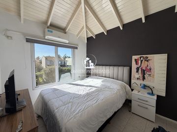 Casa en venta de 4 ambientes y pileta. Barrio La Candela. Pilar