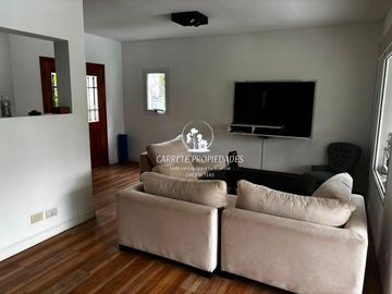 Casa en venta de 4 ambientes y pileta. Barrio La Candela. Pilar