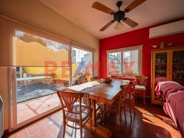 Venta PH en Almagro con terraza y muy luminoso