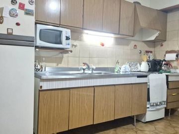 Casa Doble en Villa Adelina cochera  y parrilla