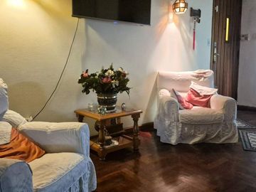Casa Doble en Villa Adelina cochera  y parrilla
