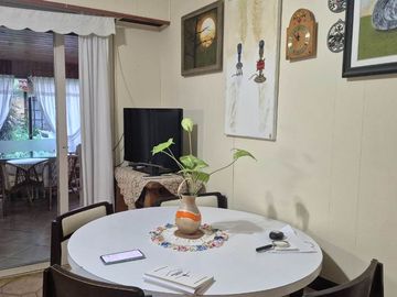Casa Doble en Villa Adelina cochera  y parrilla