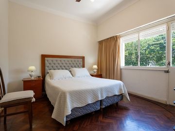 VENTA CASA 7 AMB COCHERA QUINCHO FLORESTA 268 M2