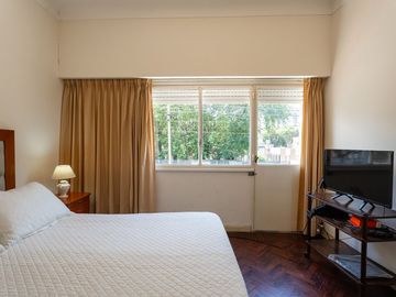 VENTA CASA 7 AMB COCHERA QUINCHO FLORESTA 268 M2