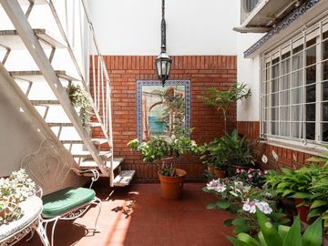 VENTA CASA 7 AMB COCHERA QUINCHO FLORESTA 268 M2