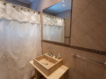 VENTA CASA 7 AMB COCHERA QUINCHO FLORESTA 268 M2