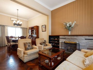 VENTA CASA 7 AMB COCHERA QUINCHO FLORESTA 268 M2