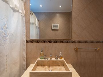 VENTA CASA 7 AMB COCHERA QUINCHO FLORESTA 268 M2