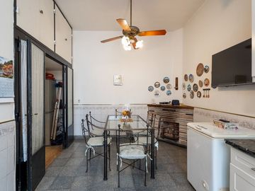 VENTA CASA 7 AMB COCHERA QUINCHO FLORESTA 268 M2