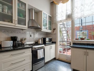 VENTA CASA 7 AMB COCHERA QUINCHO FLORESTA 268 M2