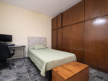 CASA MULTIFAMILIAR +LOCAL EN VENTA EN VILLA LUGANO