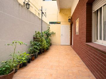 CASA MULTIFAMILIAR +LOCAL EN VENTA EN VILLA LUGANO