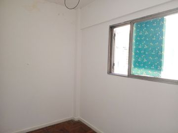 VENTA 4 AMBIENTES  FRENTE CON BALCÓN SAN CRISTOBAL