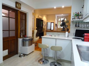 VENTA CASA ESTILO  RECICLADA A NUEVO  VILLA LURO-