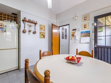 VENTA PH TIPO CASA 5 AMB. COCHERA.PARQUE SAAVEDRA