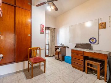 VENTA PH TIPO CASA 5 AMB. COCHERA.PARQUE SAAVEDRA