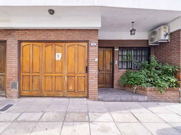 VENTA PH TIPO CASA 5 AMB. COCHERA.PARQUE SAAVEDRA