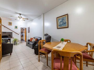 VENTA PH TIPO CASA 5 AMB. COCHERA.PARQUE SAAVEDRA