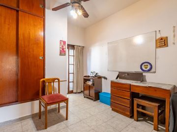 VENTA PH TIPO CASA 5 AMB. COCHERA.PARQUE SAAVEDRA