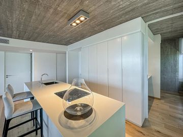 Venta Departamento 2 dormitorios 2 baños y cochera