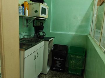 VENTA Depósito/ Galpón en Mataderos + 1300m2 cub