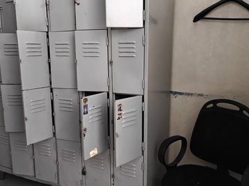 VENTA Depósito/ Galpón en Mataderos + 1300m2 cub