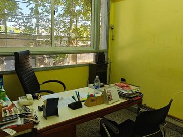 VENTA Depósito/ Galpón en Mataderos + 1300m2 cub