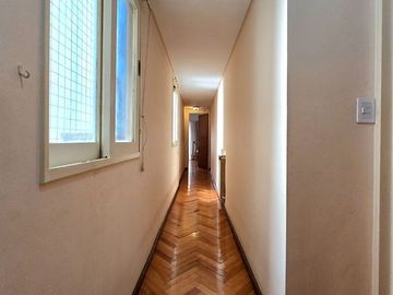 DEPARTAMENTO PISO 5 AMB ESPACIO COCHERA  BALCÓN