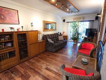 VENTA TRIPLEX 4 AMBIENTES SAAVEDRA COCHERA