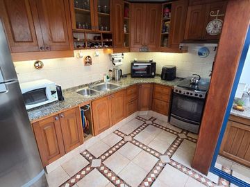 VENTA TRIPLEX 4 AMBIENTES SAAVEDRA COCHERA