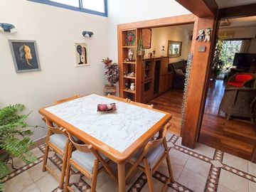 VENTA TRIPLEX 4 AMBIENTES SAAVEDRA COCHERA