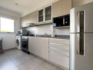 VENTA MONOAMBIENTE CON BALCON EN BALVANERA