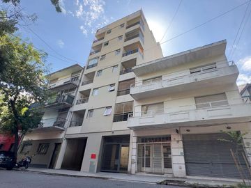 VENTA MONOAMBIENTE CON BALCON EN BALVANERA