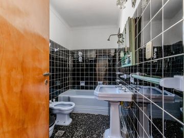Vta PH 4 amb Liniers patio,terraza,cochera,s/expen