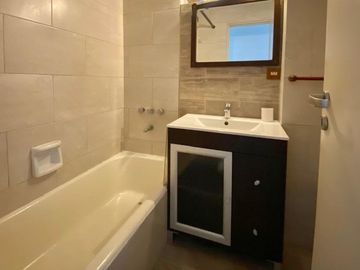DEPARTAMENTO 3 AMB C/COCHERA Y BALCON CORRIDO
